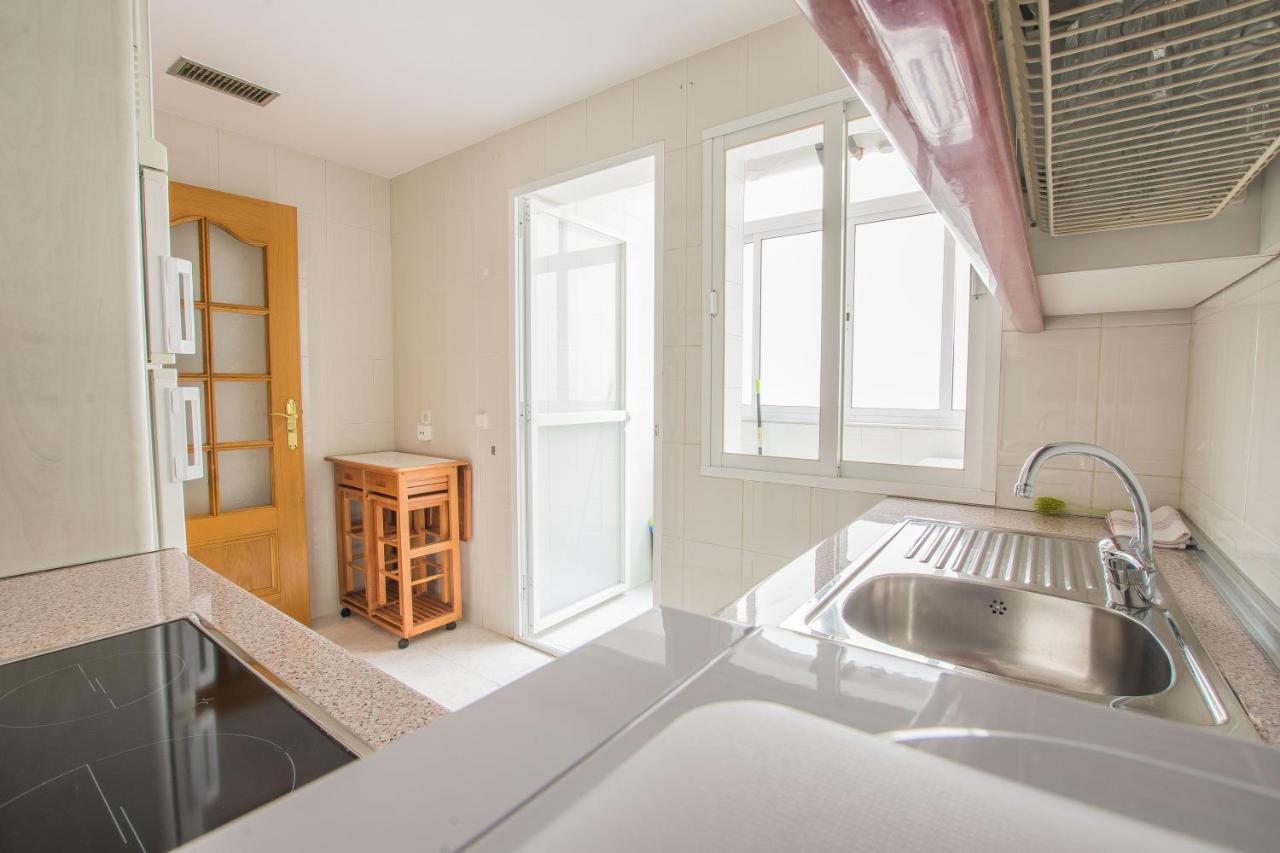 Ibericabeds Rejas Basic Apartment Granada Exterior photo