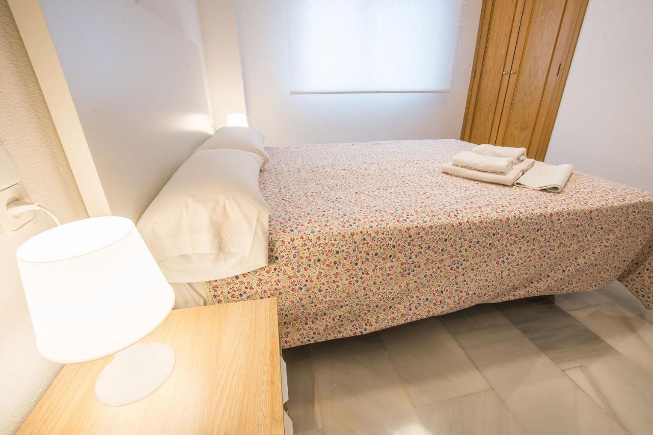 Ibericabeds Rejas Basic Apartment Granada Exterior photo