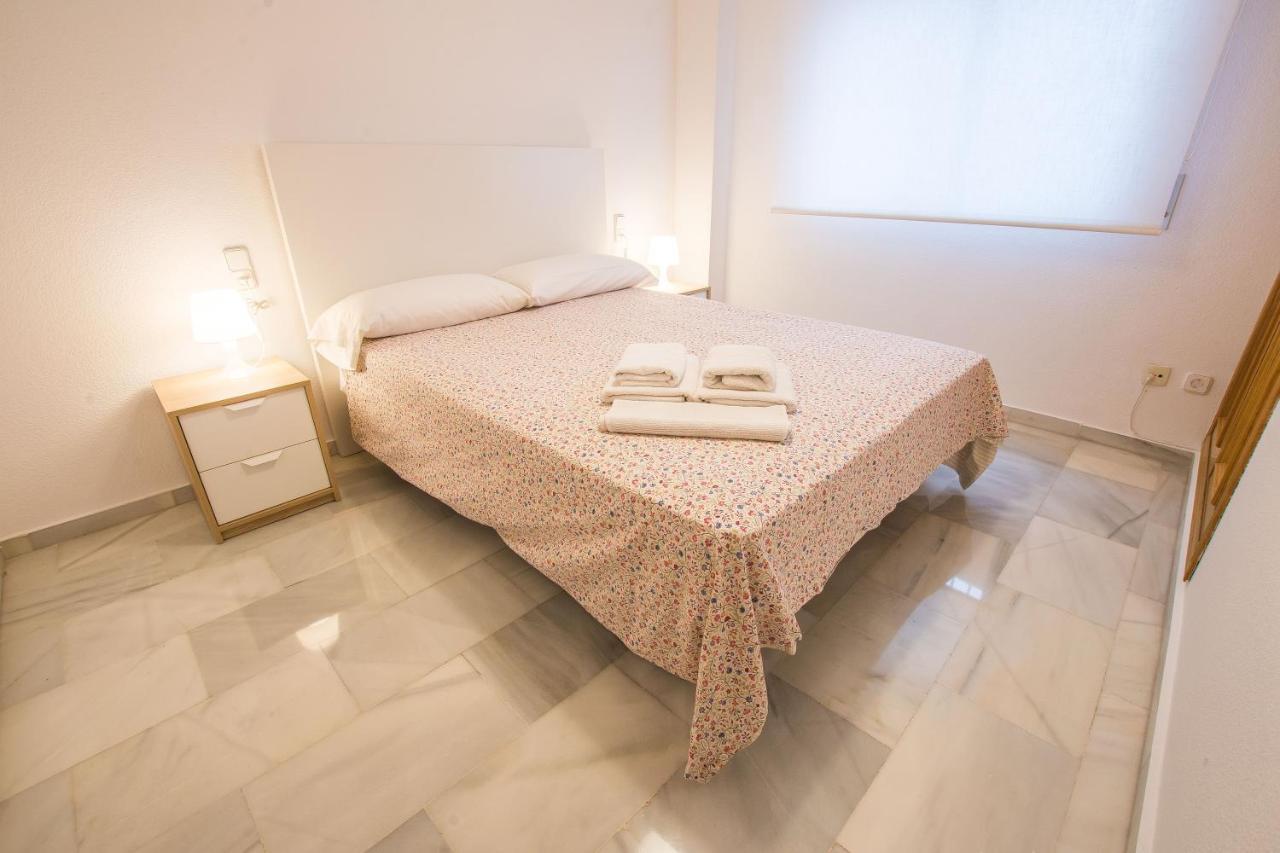 Ibericabeds Rejas Basic Apartment Granada Exterior photo